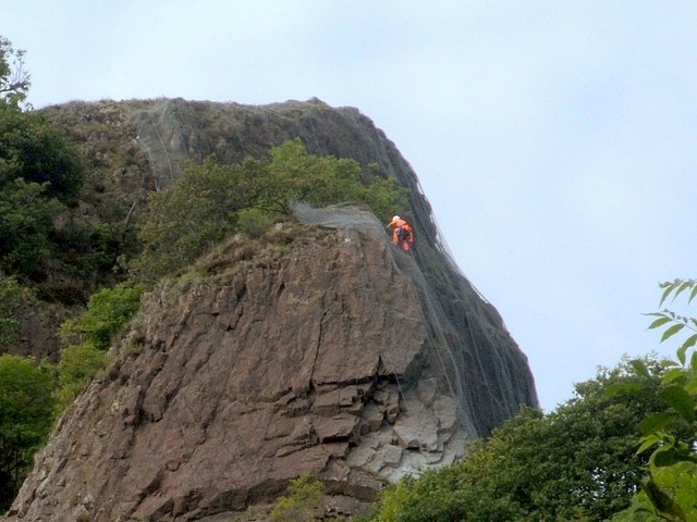 Applying rockfall netting